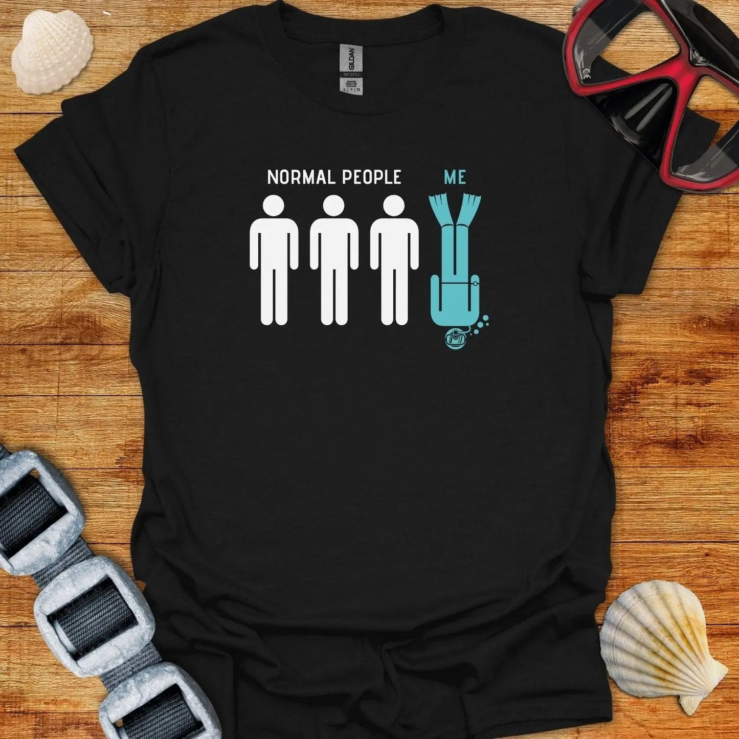 T-Shirt Black / S Normal Vs Me