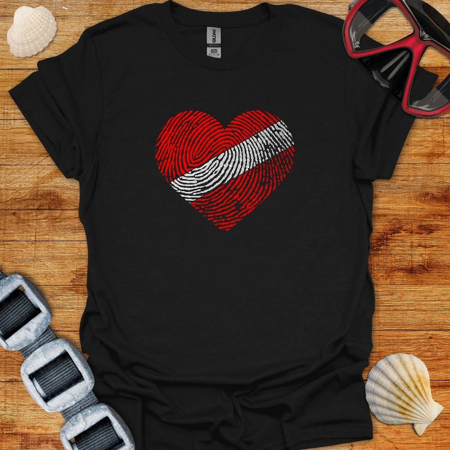T-Shirt Black / XS Diver Heart