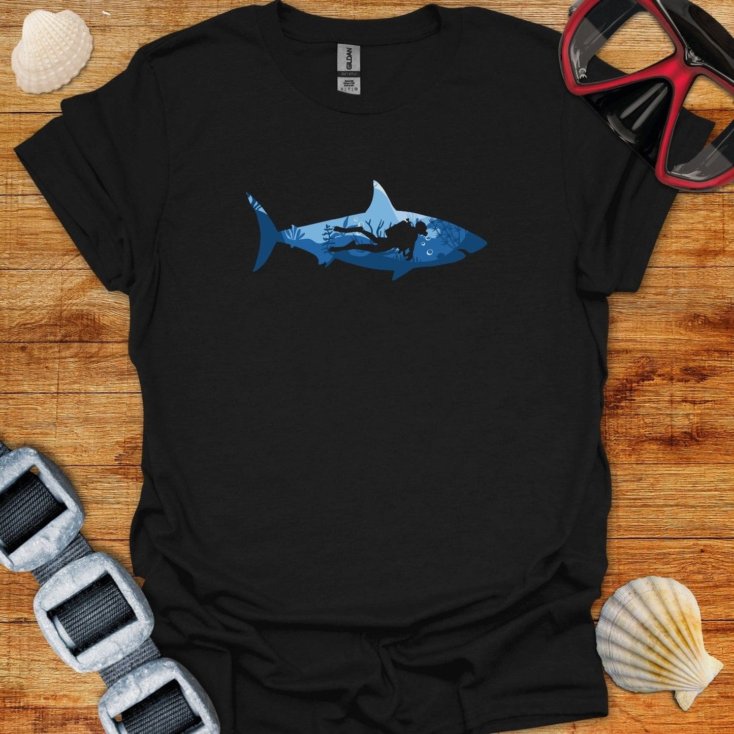 T-Shirt Black / XS Great White Shark