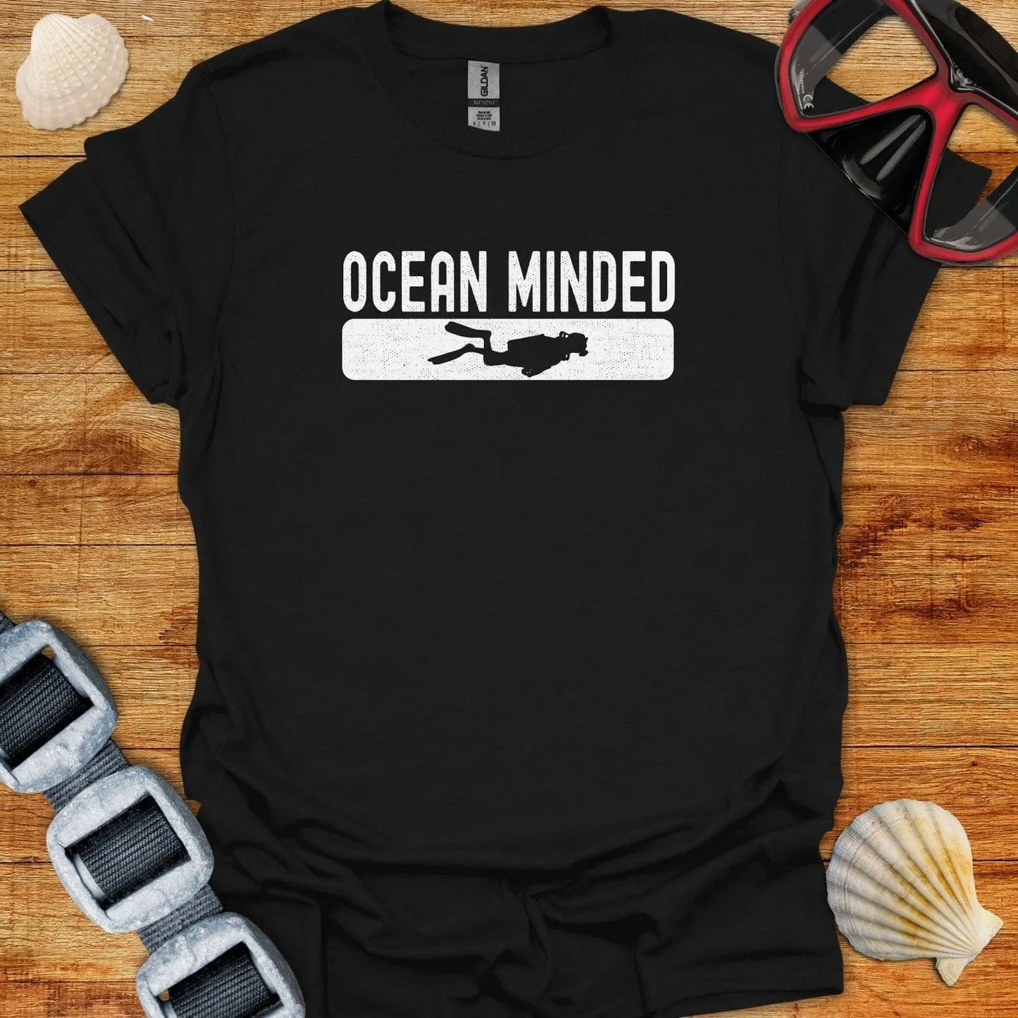 T-Shirt Black / XS Ocean Minded