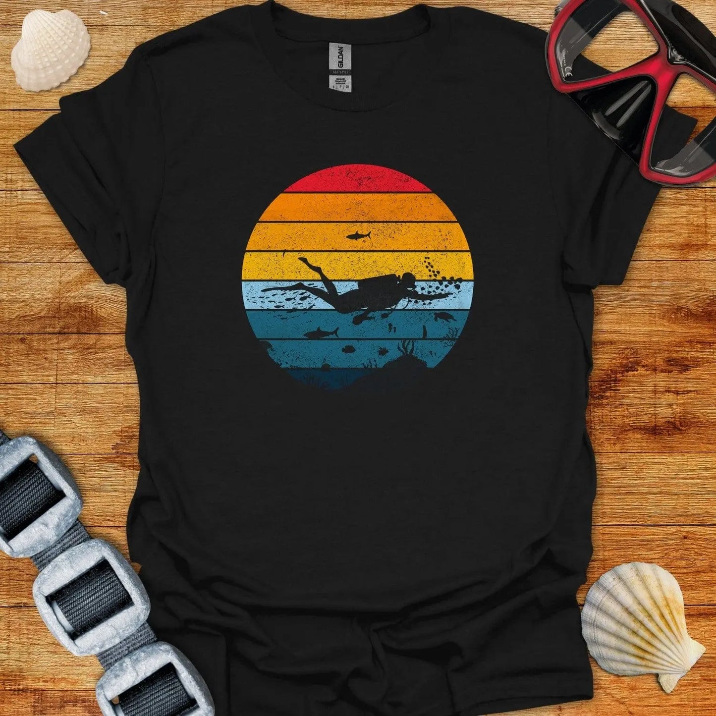T-Shirt Black / XS Sunset Diver