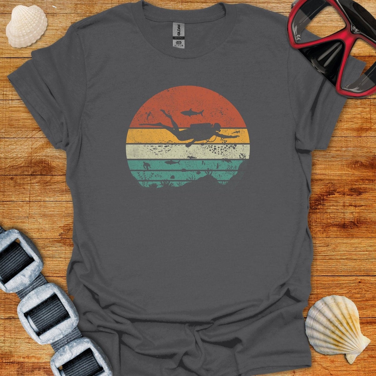 T-Shirt Charcoal / S Retro Sun