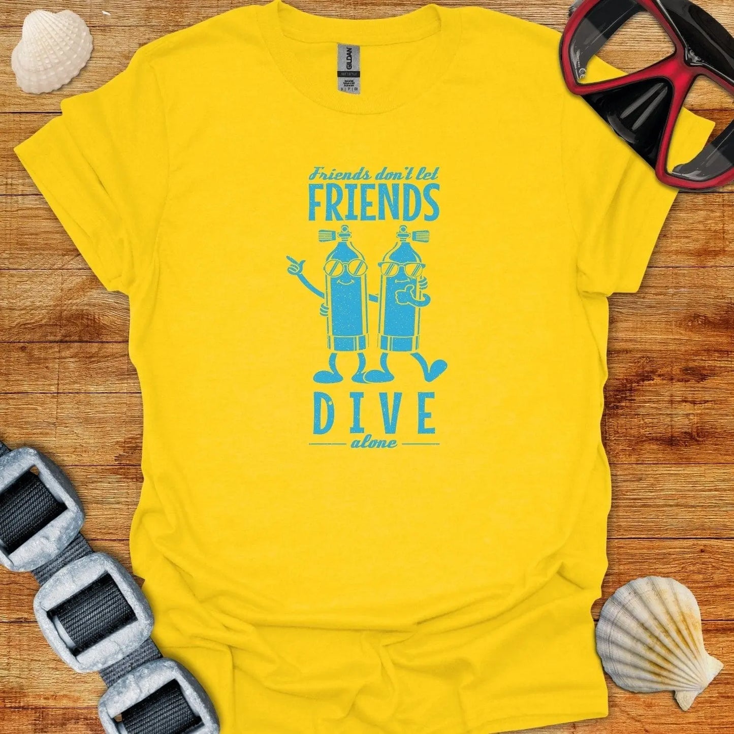 T-Shirt Daisy / S Don't Dive Alone T-Shirt