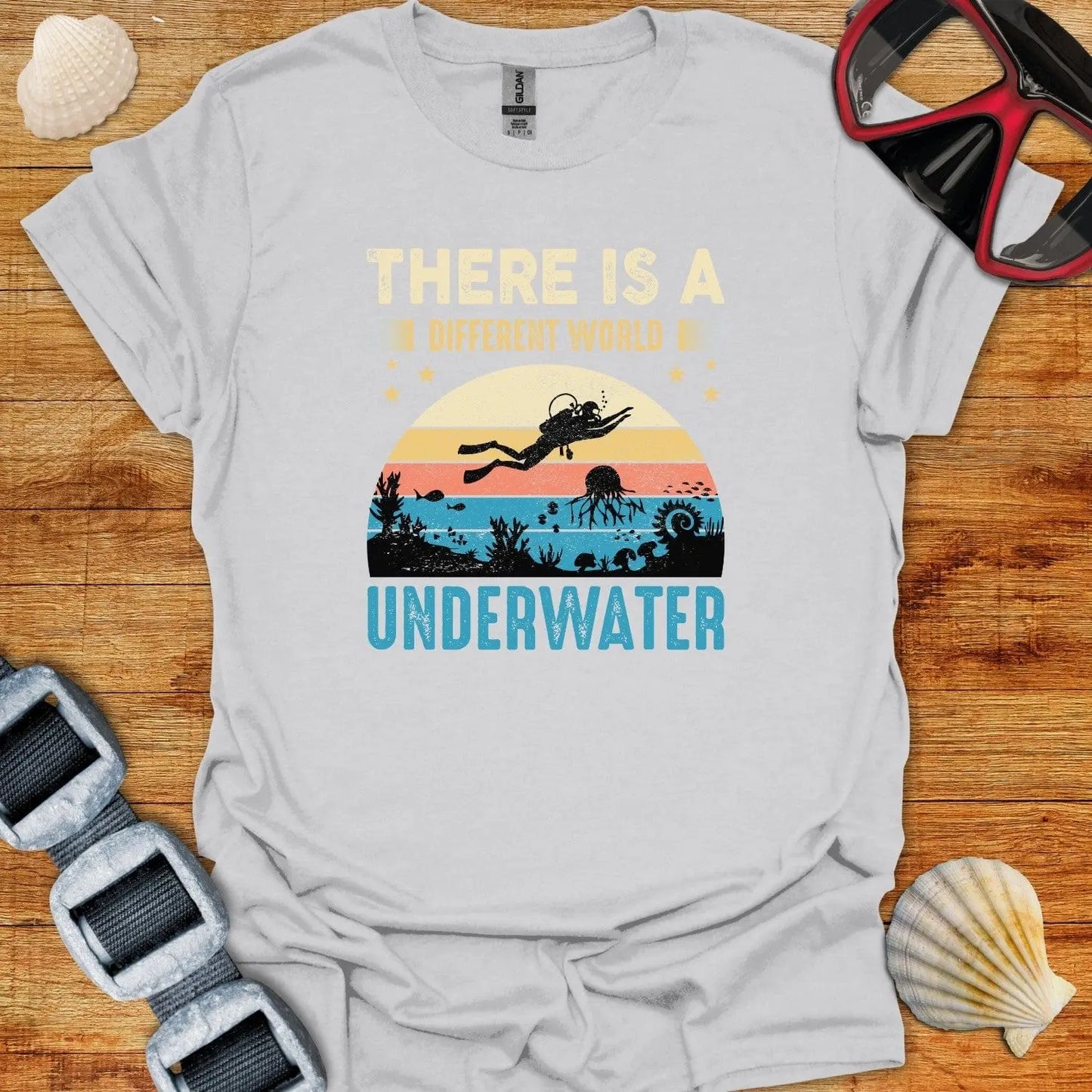 T-Shirt Ice Grey / S Different World Underwater