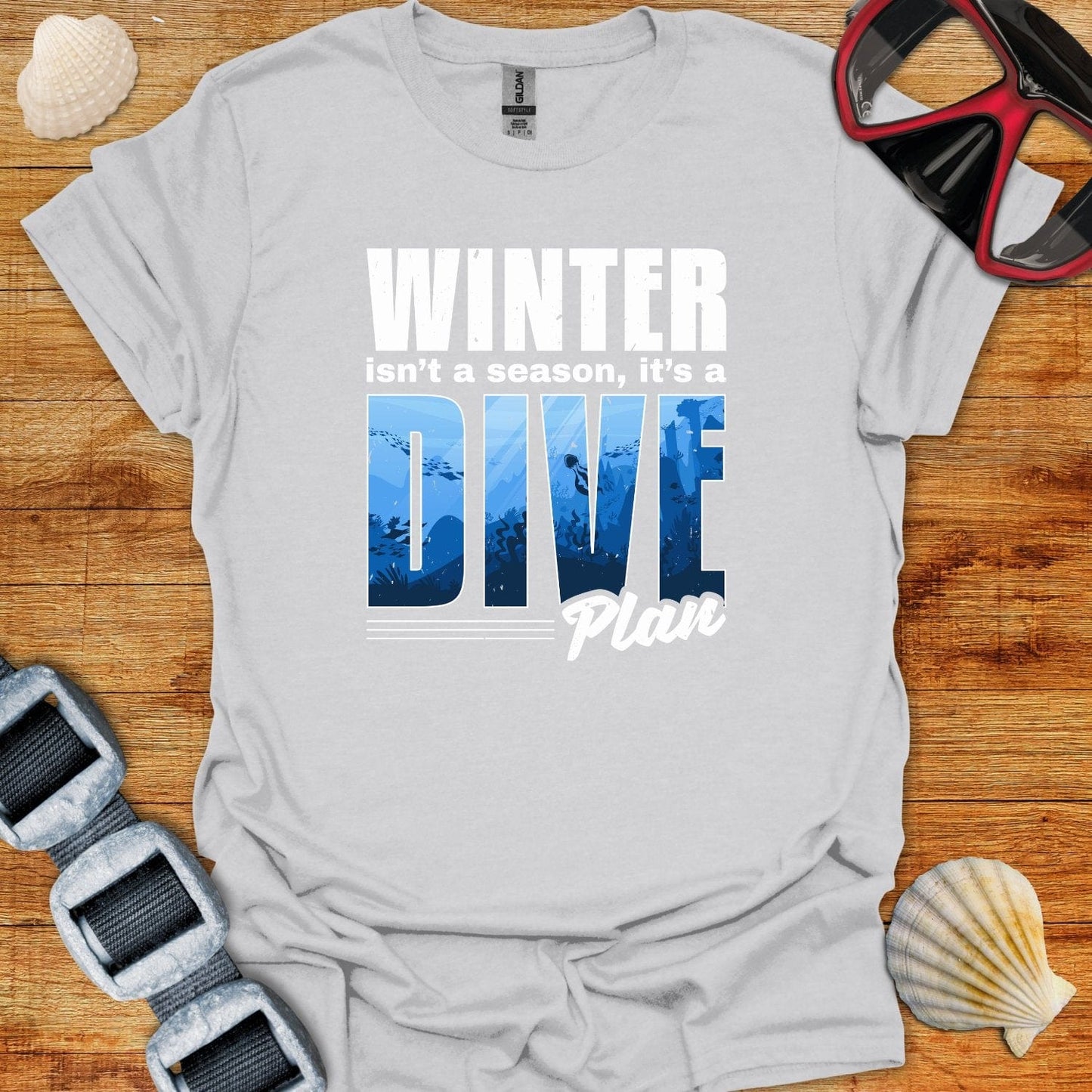 T-Shirt Ice Grey / S Winter isn't a season