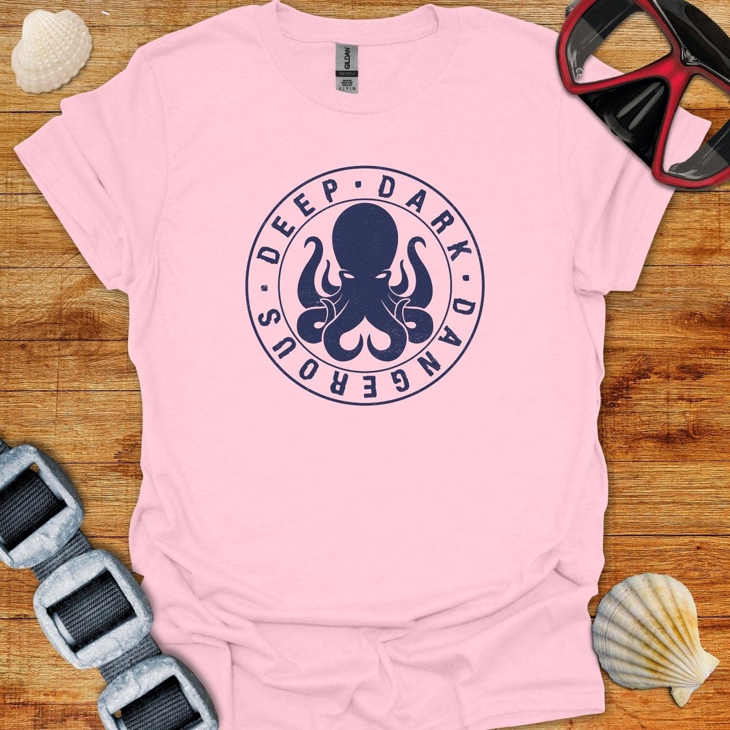 T-Shirt Light Pink / S Deep Dark