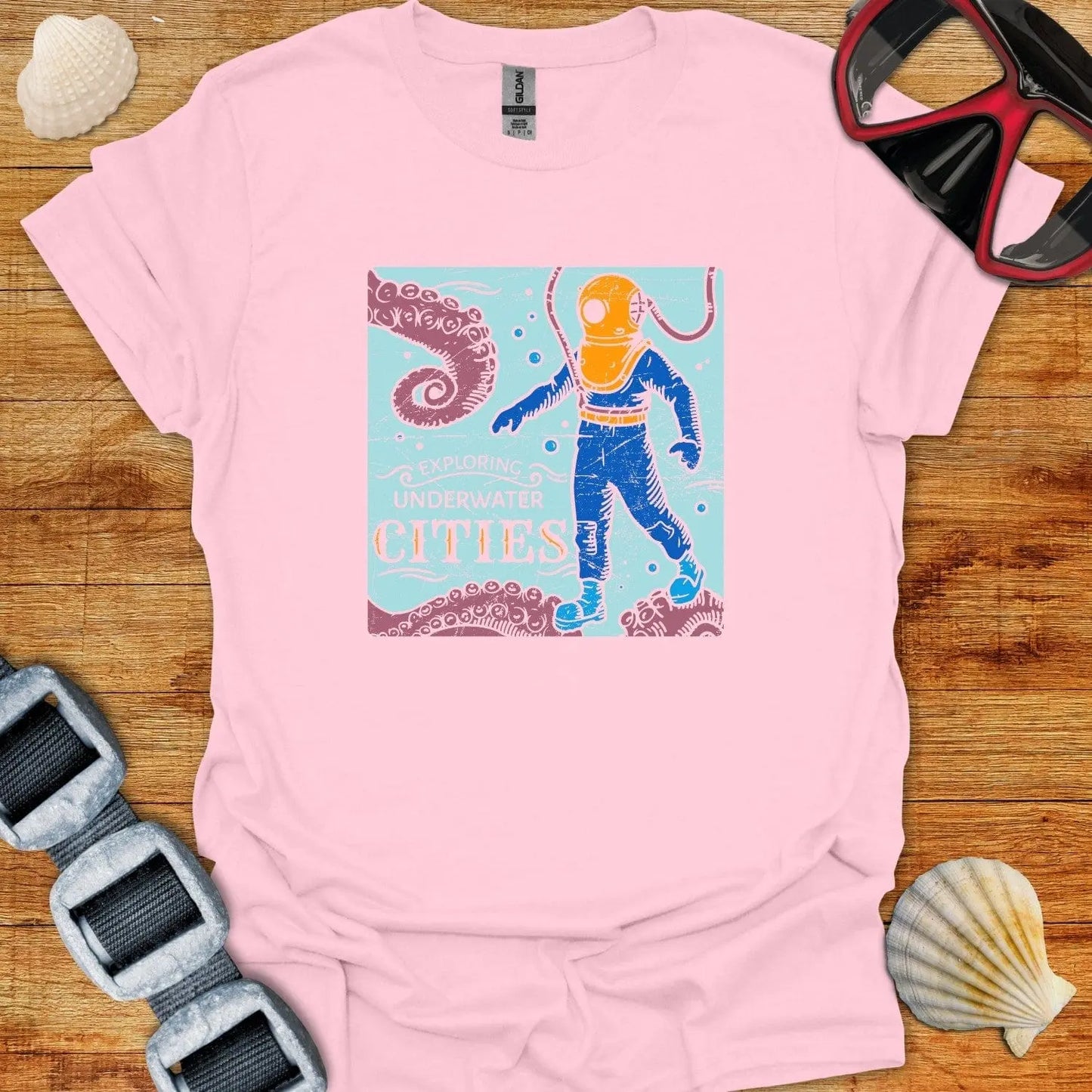 T-Shirt Light Pink / S Exploring Underwater Cities
