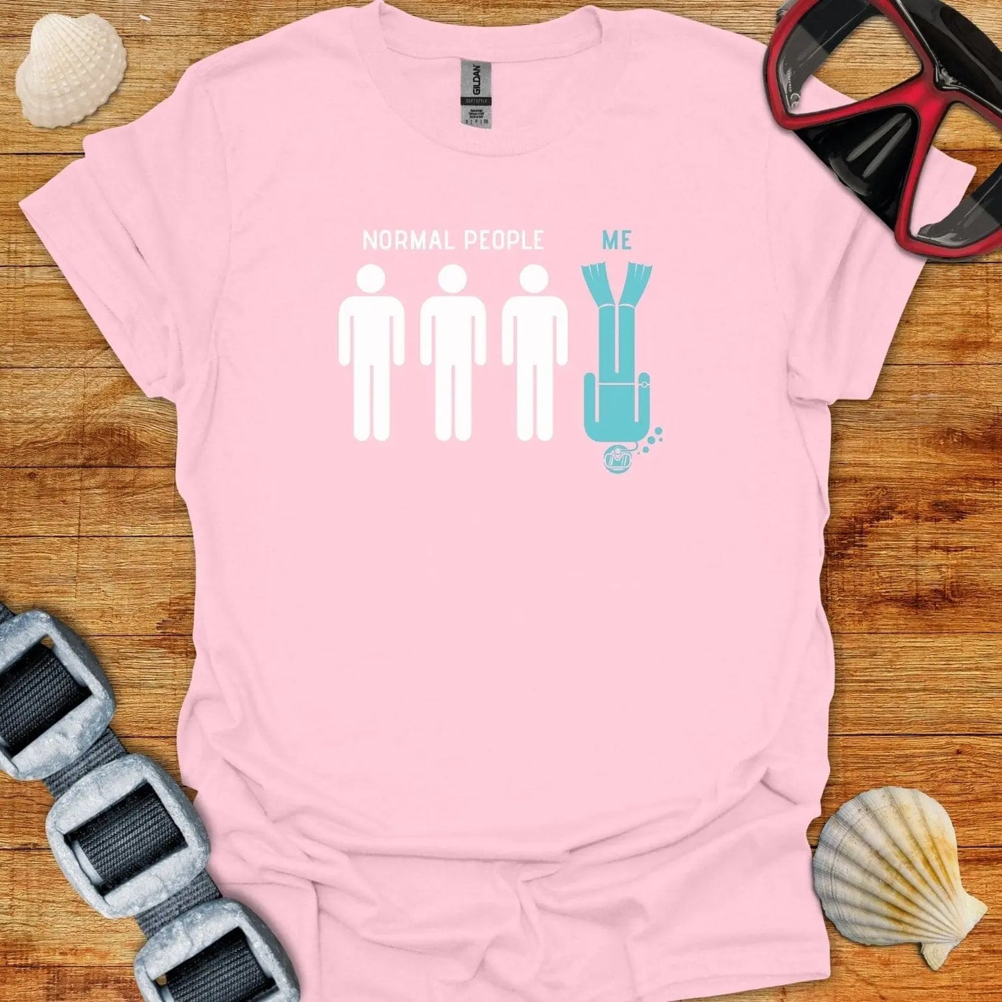 T-Shirt Light Pink / S Normal Vs Me