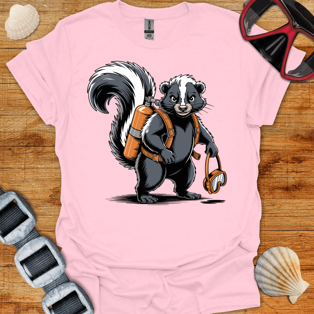 T-Shirt Light Pink / S Skunk Diver T-Shirt
