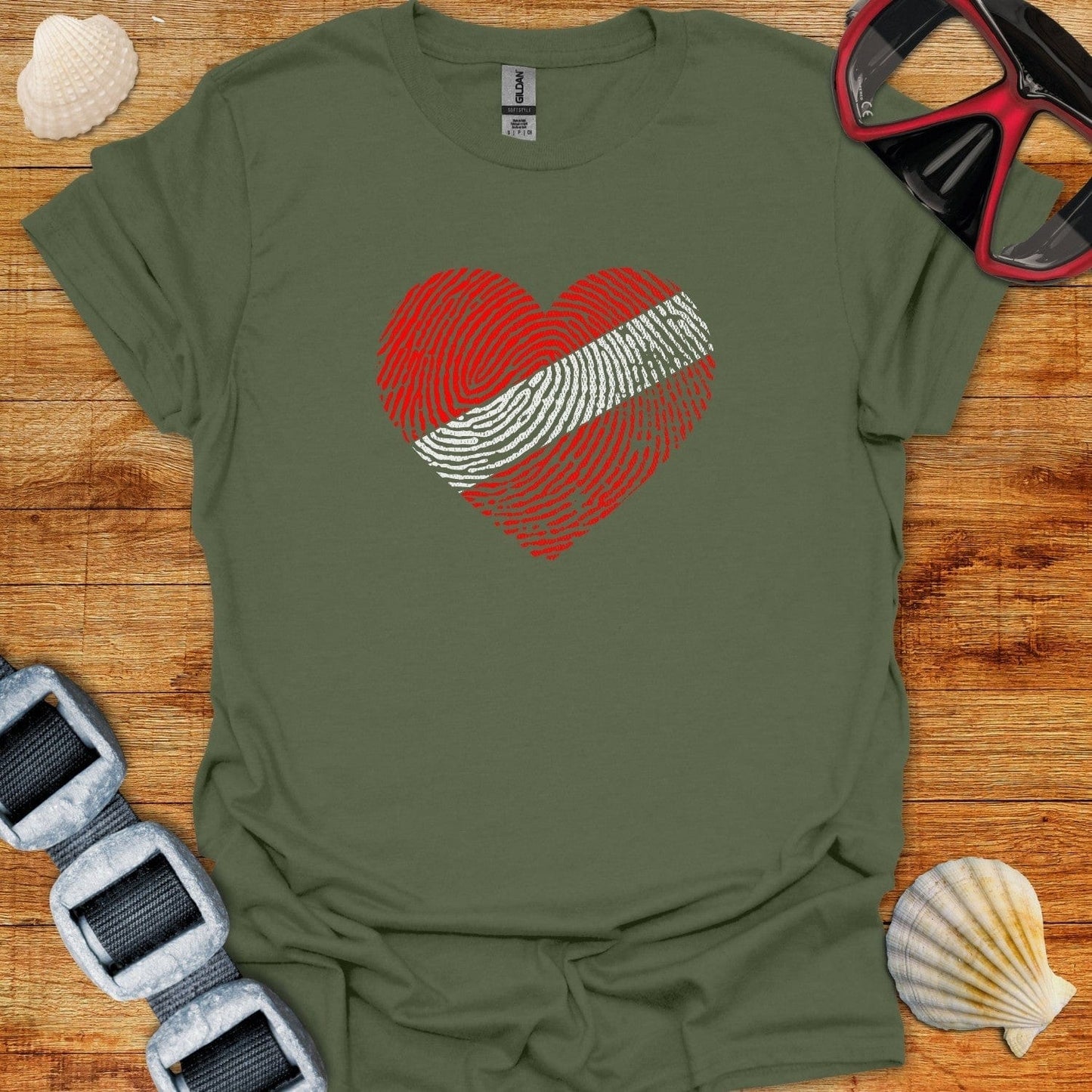 T-Shirt Military Green / S Diver Heart