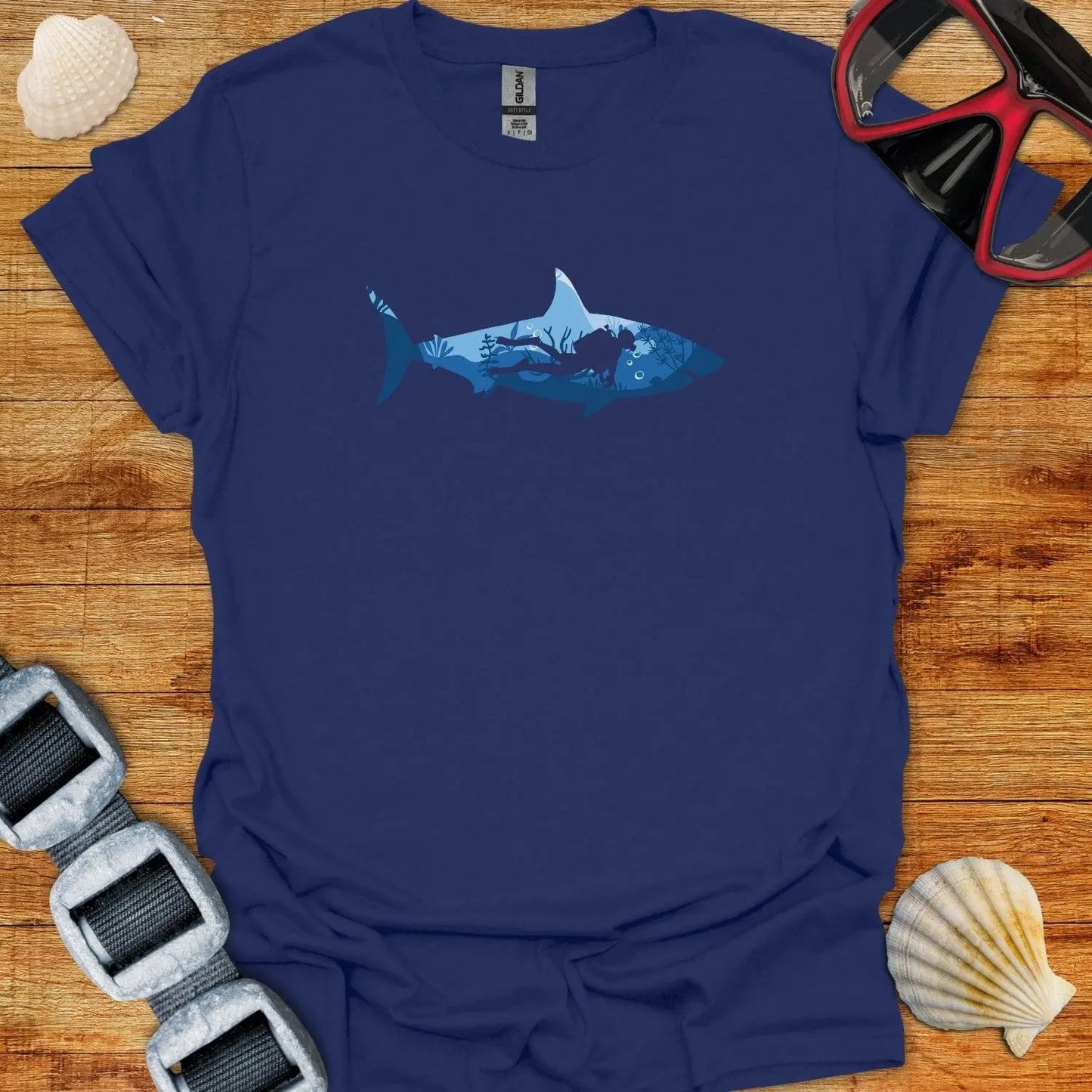 T-Shirt Navy / XS Great White Shark