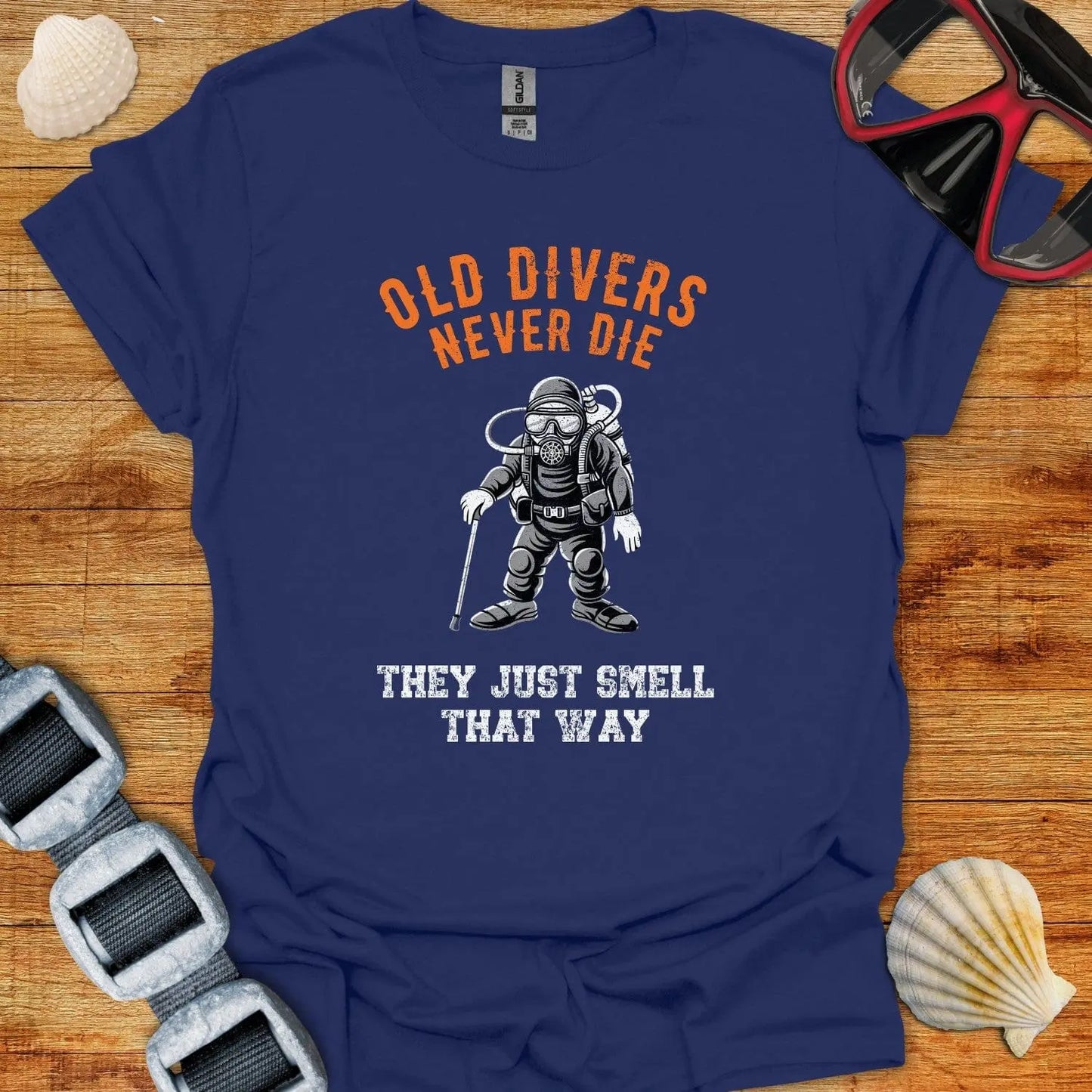 T-Shirt Navy / XS Old Divers Never Die