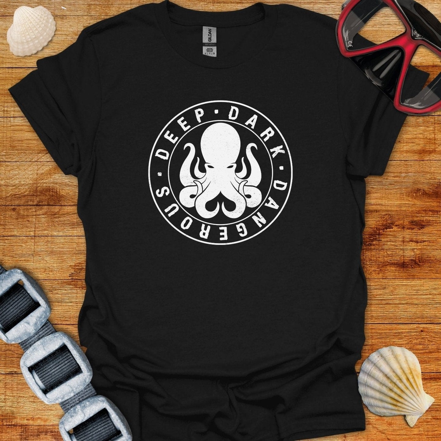 T-Shirt Black / S Deep Dark