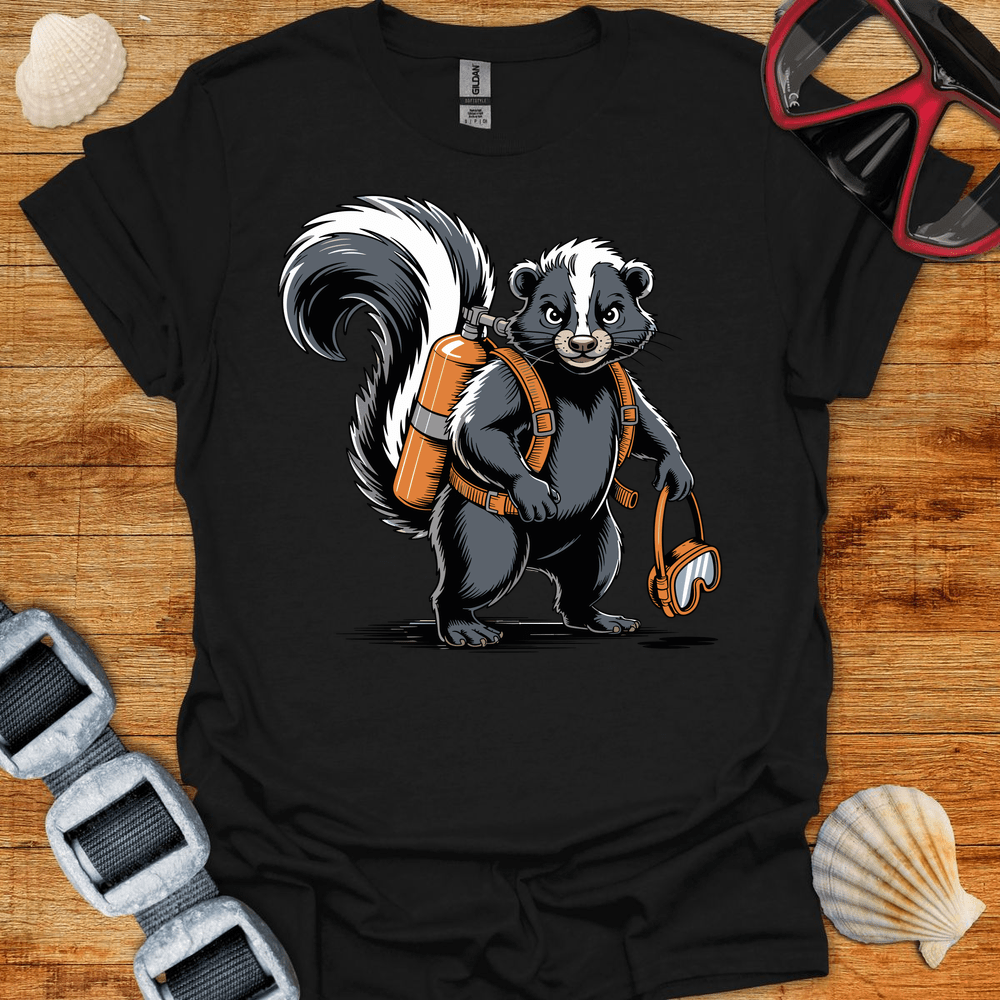 T-Shirt Black / S Skunk Diver T-Shirt