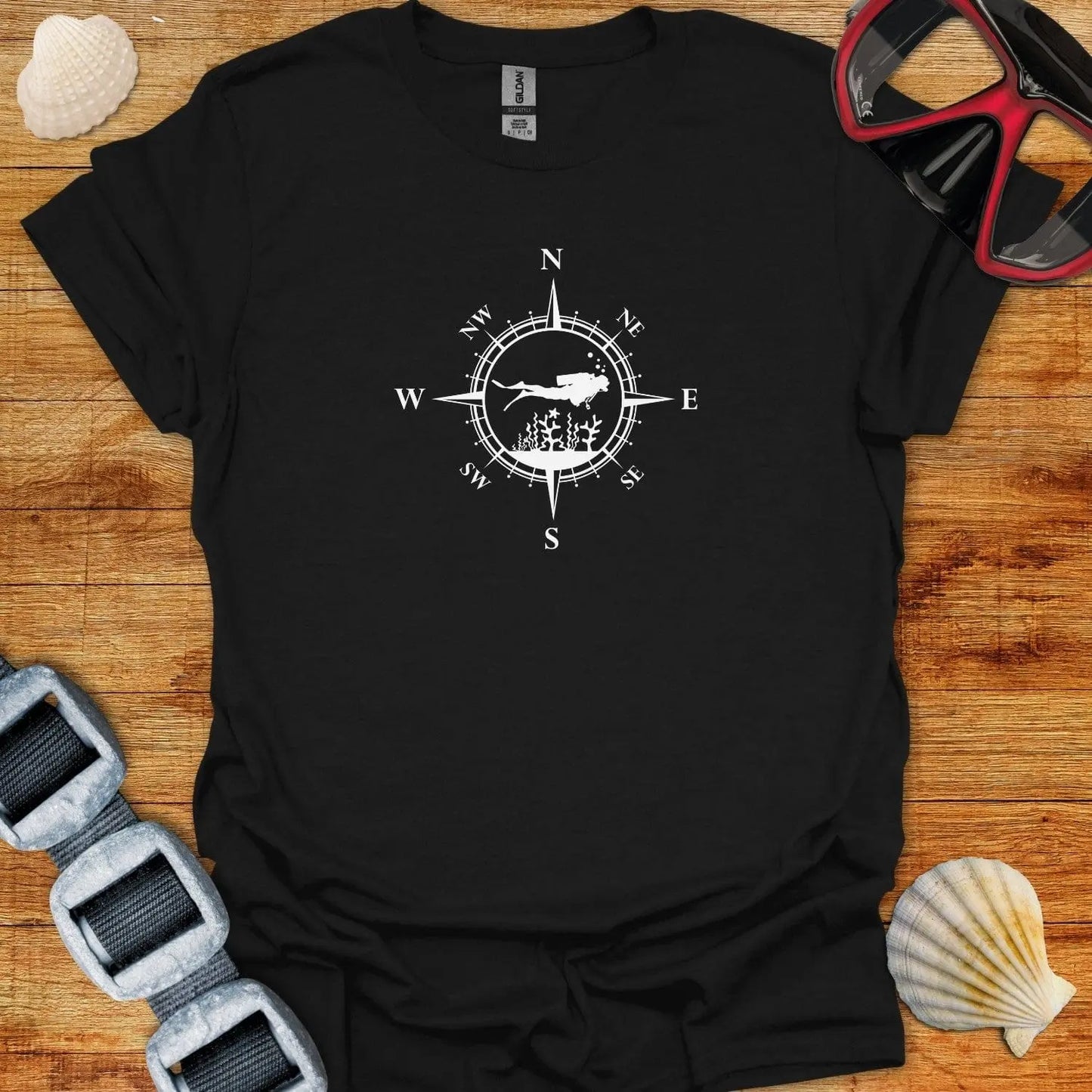 T-Shirt Black / XS Navigate Black