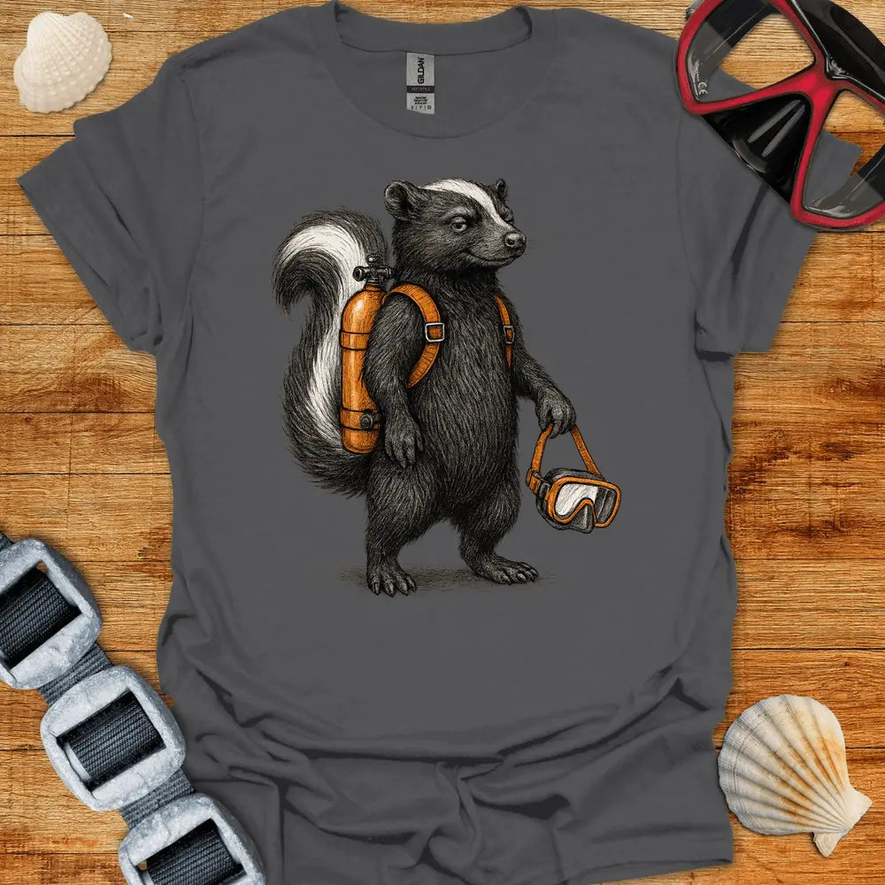 T-Shirt Charcoal / S Diving Skunk T-Shirt