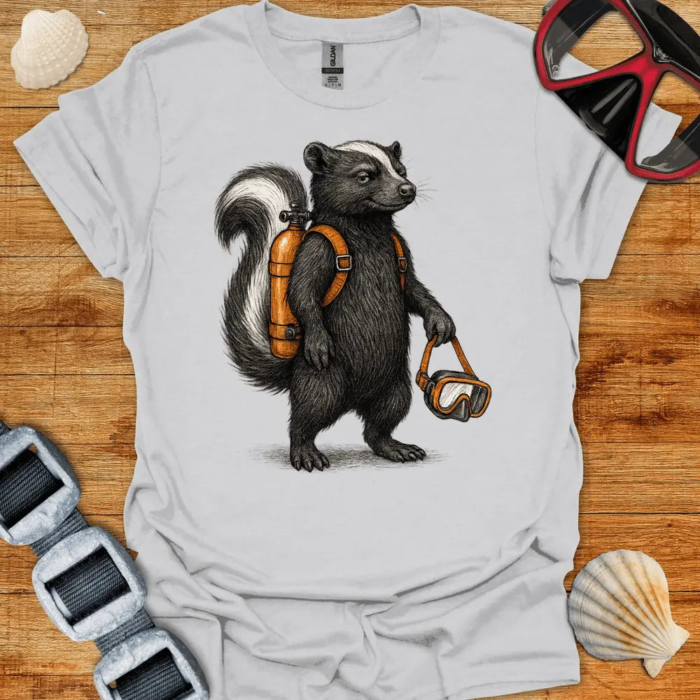 T-Shirt Ice Grey / S Diving Skunk T-Shirt