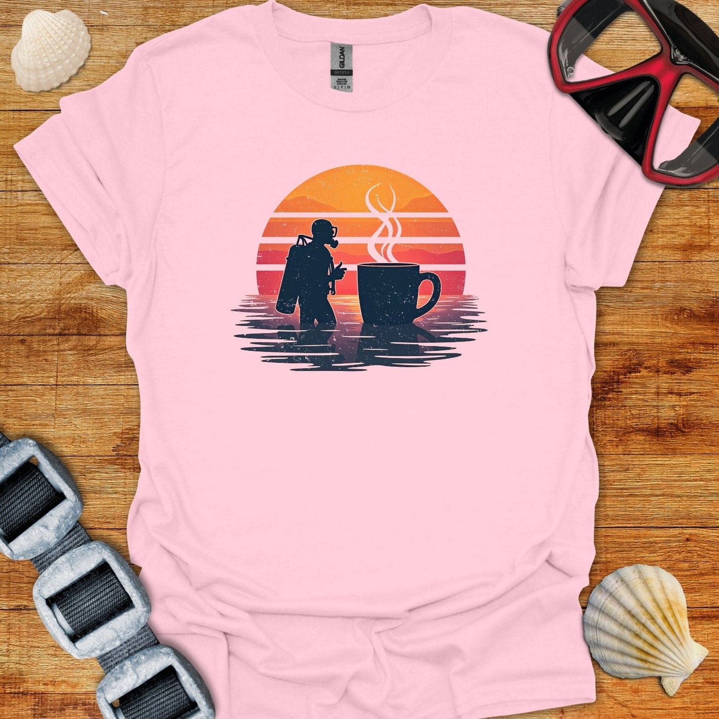 T-Shirt Light Pink / S Coffee Diver