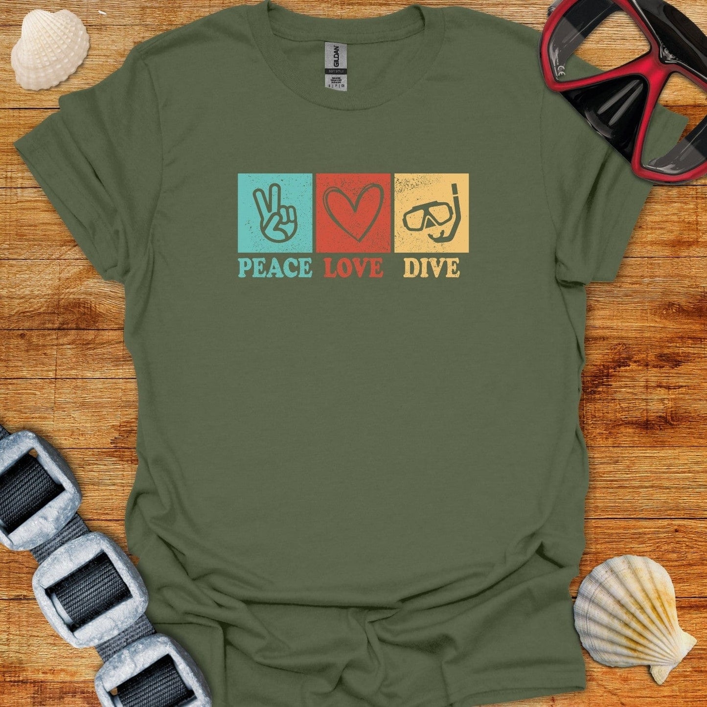 T-Shirt Military Green / S Peace Love Dive