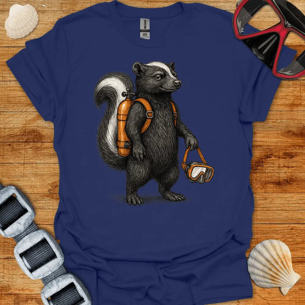 T-Shirt Navy / S Diving Skunk T Shirt
