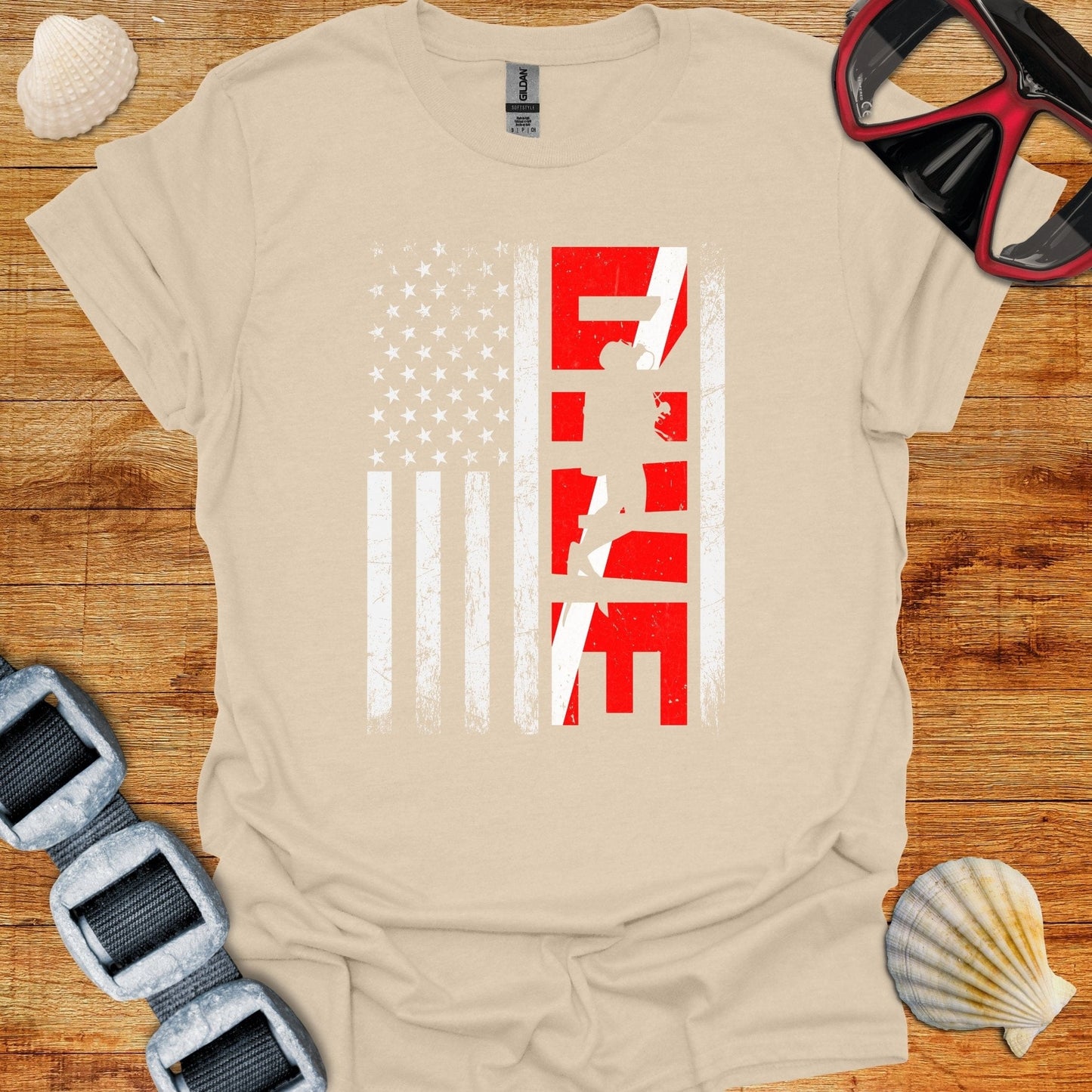 T-Shirt Sand / S DIver USA Flag T-Shirt